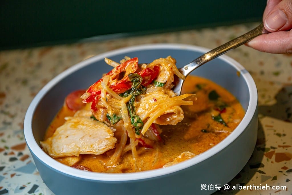 桃園泰式料理吃到飽・太夯泰料理中山店（759起精緻單點吃到飽，50道泰式料理以及70種以上自助吧任你吃）