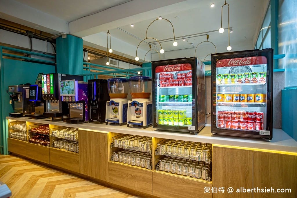 桃園泰式料理吃到飽・太夯泰料理中山店（759起精緻單點吃到飽，50道泰式料理以及70種以上自助吧任你吃）