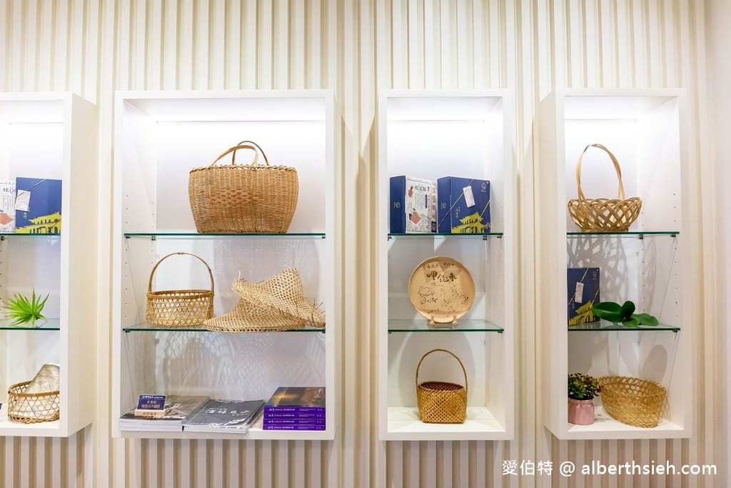 台南美食．深緣及水台南關廟店（我的婆婆怎麼那麼可愛的拍攝場景，發貴跟奚伊歐的麵包店）