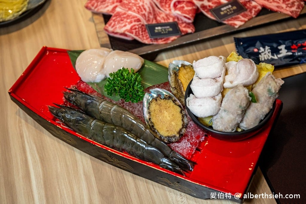 藏王極上鍋物．桃園中壢美食（日本美國澳洲和牛都美味，難怪號稱全台最強和牛海鮮鍋物）