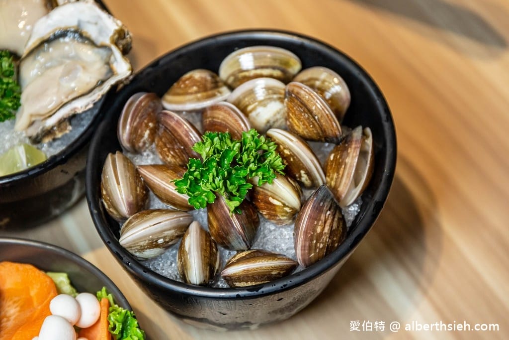 藏王極上鍋物．桃園中壢美食（日本美國澳洲和牛都美味，難怪號稱全台最強和牛海鮮鍋物）