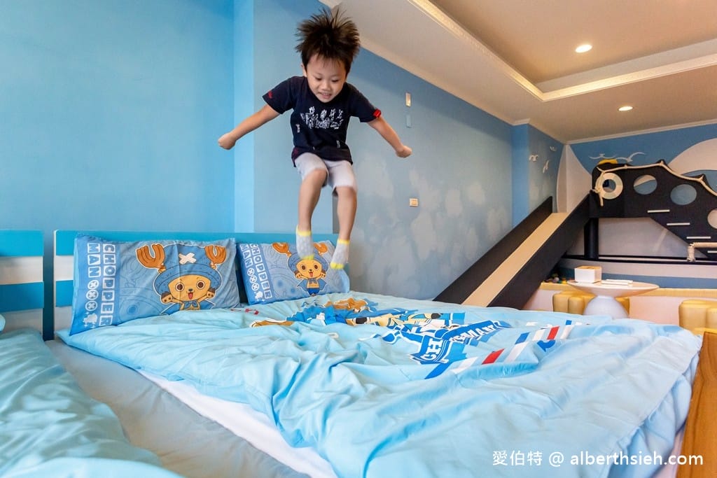 台南親子民宿．台南吾宅親子溜滑梯民宿（房間內就有溜滑梯跟球池，小朋友超high）