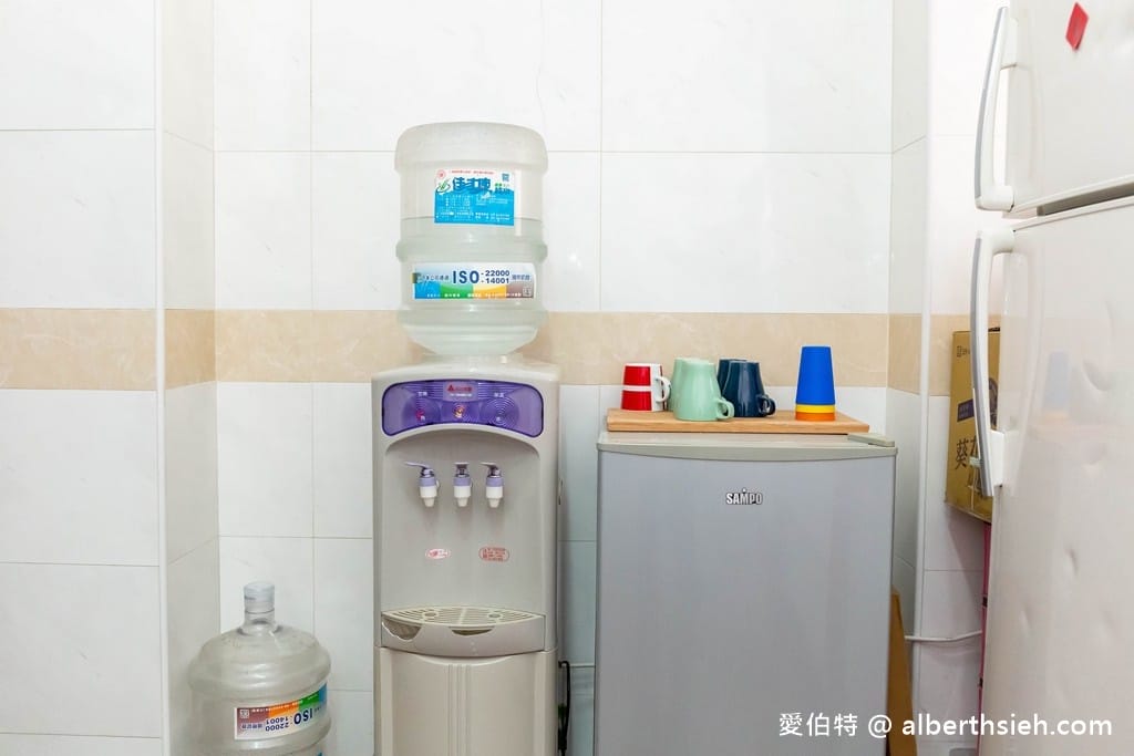 台南親子民宿．台南吾宅親子溜滑梯民宿（房間內就有溜滑梯跟球池，小朋友超high）