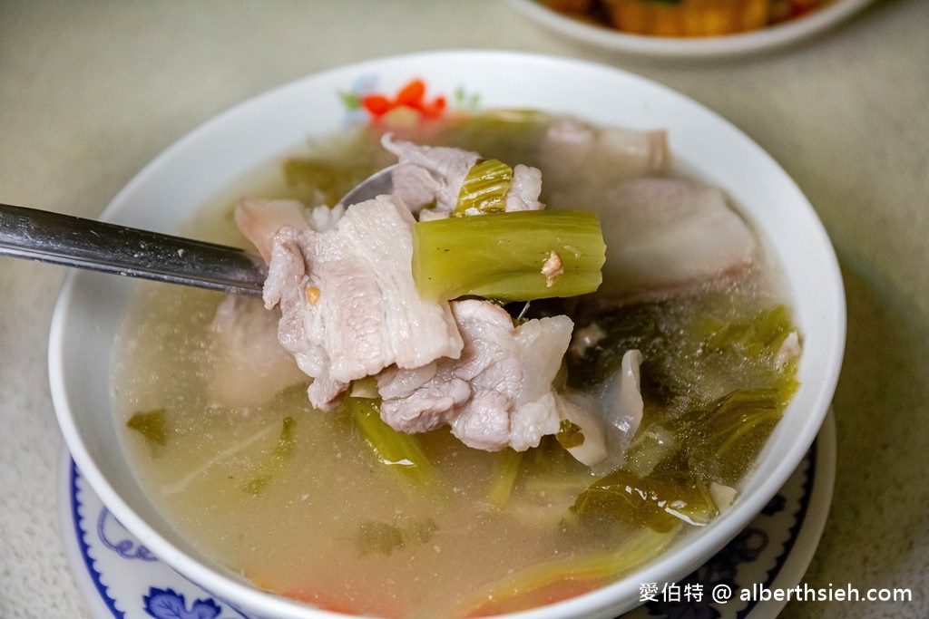 苗栗三義美食．穎川美食館（隱身巷弄內的三合院客家料理） @愛伯特