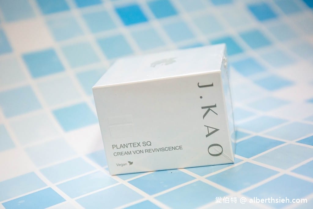 J.KAO金虎福箱2022（高宇蓁保養品牌，號稱百分百中獎的刮刮樂）