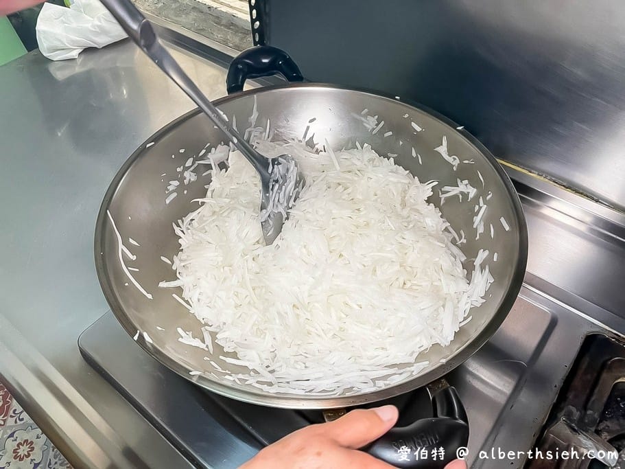 Aries食譜．傳統蘿蔔糕做法？（使用電鍋/鍋子自己製作超簡單）