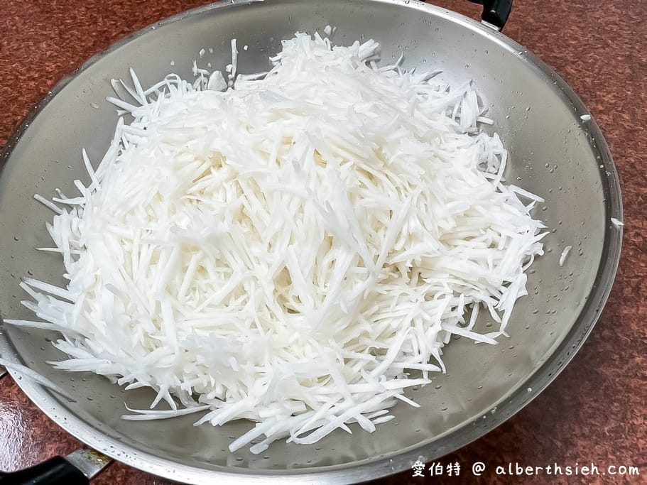 Aries食譜．傳統蘿蔔糕做法？（使用電鍋/鍋子自己製作超簡單）