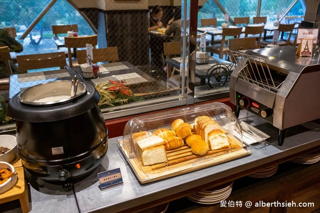 台東住宿推薦．翠安儂風旅（法式風格旅館，帶點年紀但床好睡，早餐麵包蛋糕好吃）