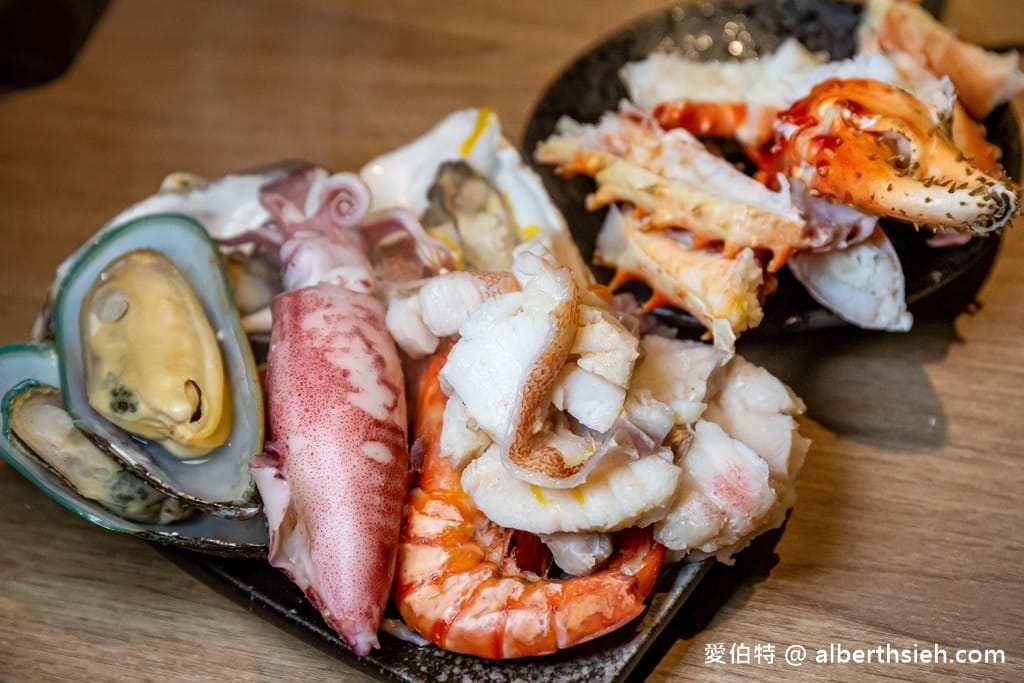 力二帝王蟹吃到飽．桃園火鍋吃到飽（帝王蟹/和牛/牛舌/生魚片/頂級海鮮/哈根達斯讓你吃到翻）