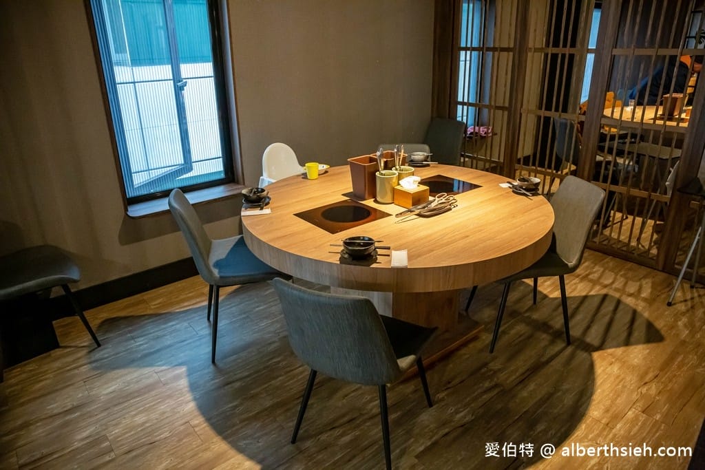 力二帝王蟹吃到飽．桃園火鍋吃到飽（帝王蟹/和牛/牛舌/生魚片/頂級海鮮/哈根達斯讓你吃到翻）