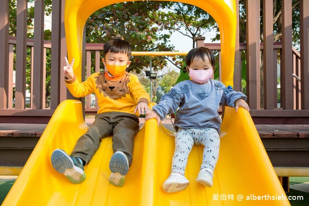 嘉義親子景點．嘉義文化公園（可愛的諸羅樹蛙遊戲場，文化路夜市就在旁邊，嘉義首座共融特色公園）