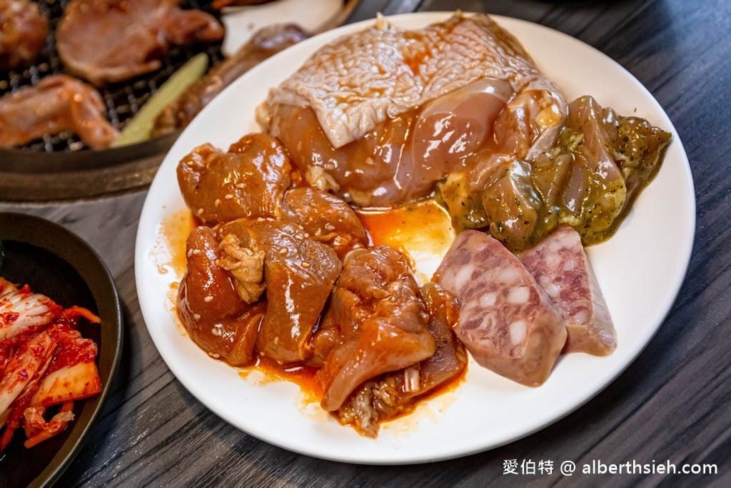 肉鮮生中壢吃到飽｜桃園韓式燒肉燒烤，369起自助吧熟食隨你吃