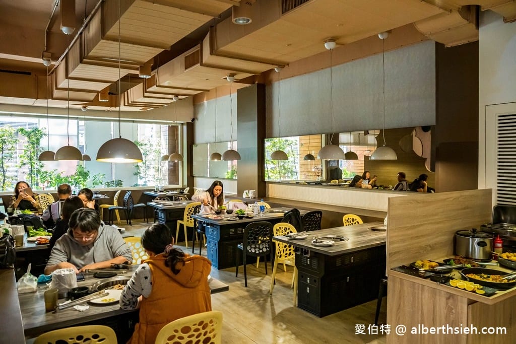 肉鮮生中壢吃到飽｜桃園韓式燒肉燒烤，369起自助吧熟食隨你吃