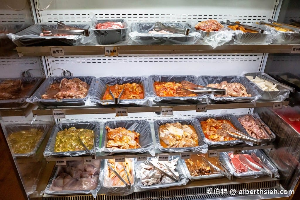 肉鮮生中壢吃到飽｜桃園韓式燒肉燒烤，369起自助吧熟食隨你吃
