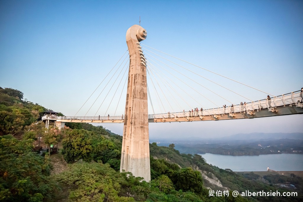 高雄景點．崗山之眼（登高40公尺天空步道上帝視角俯瞰週邊群山美景，入園門票費用/接駁車資訊） @愛伯特