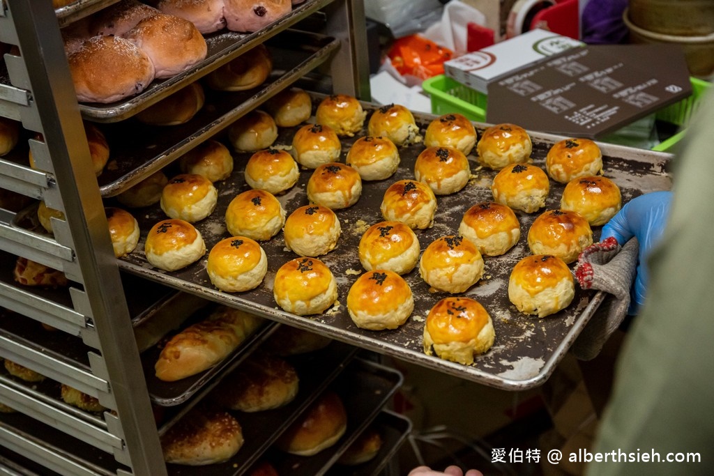 水麥芽菓子烘焙工坊．桃園伴手禮美食（手撕布丁蛋糕、蛋黃酥、鳳凰酥熱銷美食必買） @愛伯特