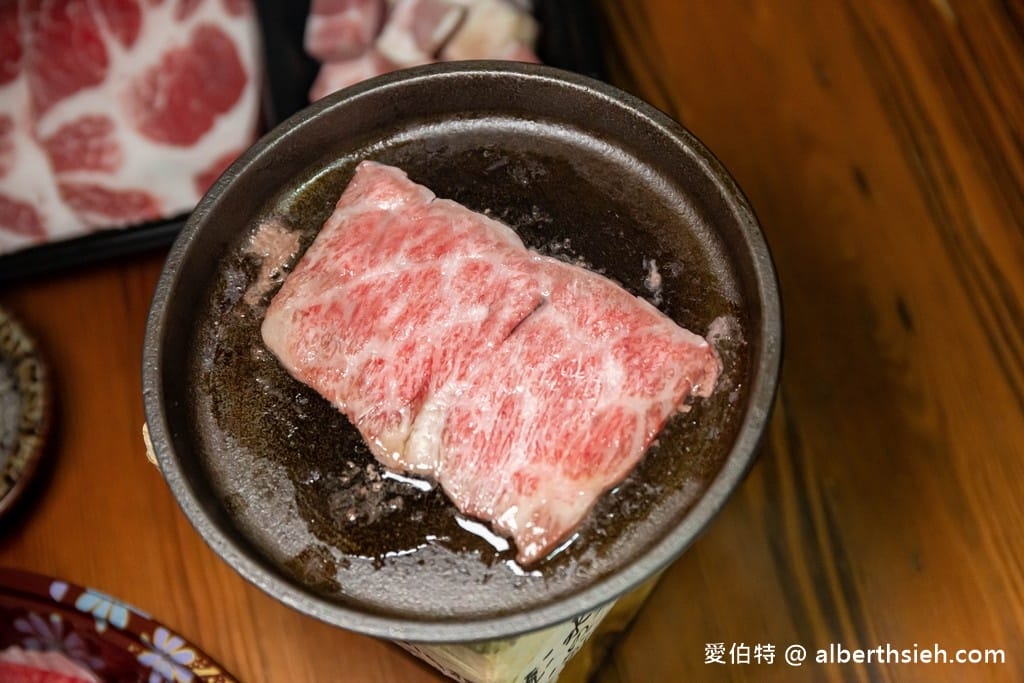 J好呷和牛燒肉.桃園燒肉外帶美食(在家也可以輕鬆享用軟嫩多汁的日本和牛,還有超殺的金豬組只要899) - 第14張圖 J好呷和牛燒肉.桃園燒肉外帶美食(在家也可以輕鬆享用軟嫩多汁的日本和牛,還有超殺的金豬組只要899)
