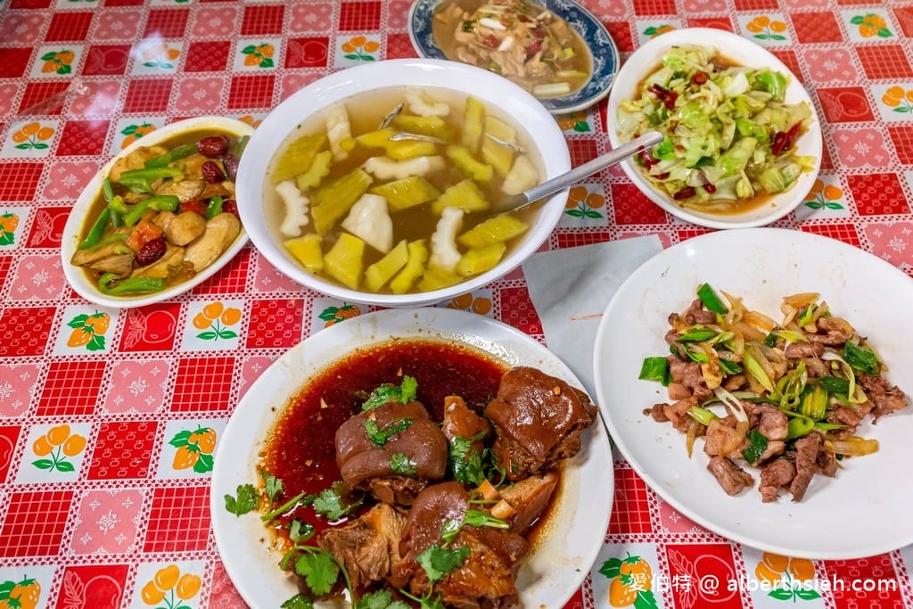 黃記豬腳|桃園大溪美食,可樂威士忌滷的豬腳香嫩Q彈好吃 - 第5張圖 黃記豬腳|桃園大溪美食,可樂威士忌滷的豬腳香嫩Q彈好吃