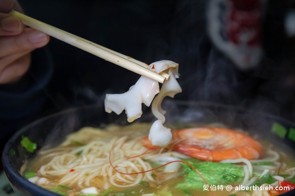 儂徠南洋美食（評價超好，份量足又好吃的柬式異國料理） @愛伯特