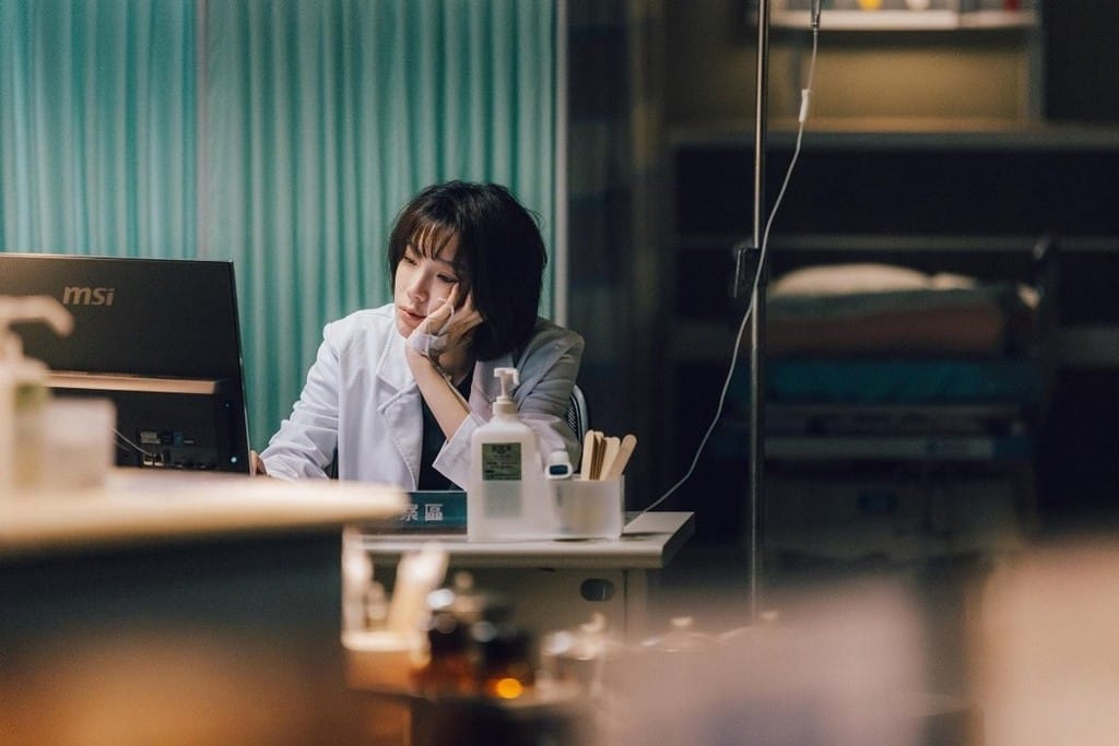 村裡來了個暴走女外科線上看(公視醫療職人劇,蔡淑臻主演,電視劇讓你限時免費追) - 第18張圖 村裡來了個暴走女外科線上看(公視醫療職人劇,蔡淑臻主演,電視劇讓你限時免費追)