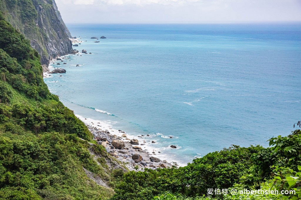 清水斷崖匯德觀景步道．花蓮秀林景點（賞蘇花夢幻牛奶海岸，大自然鬼斧神工的斷崖）￼ @愛伯特