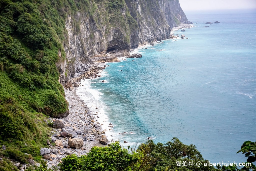 清水斷崖匯德觀景步道．花蓮秀林景點（賞蘇花夢幻牛奶海岸，大自然鬼斧神工的斷崖）￼ @愛伯特