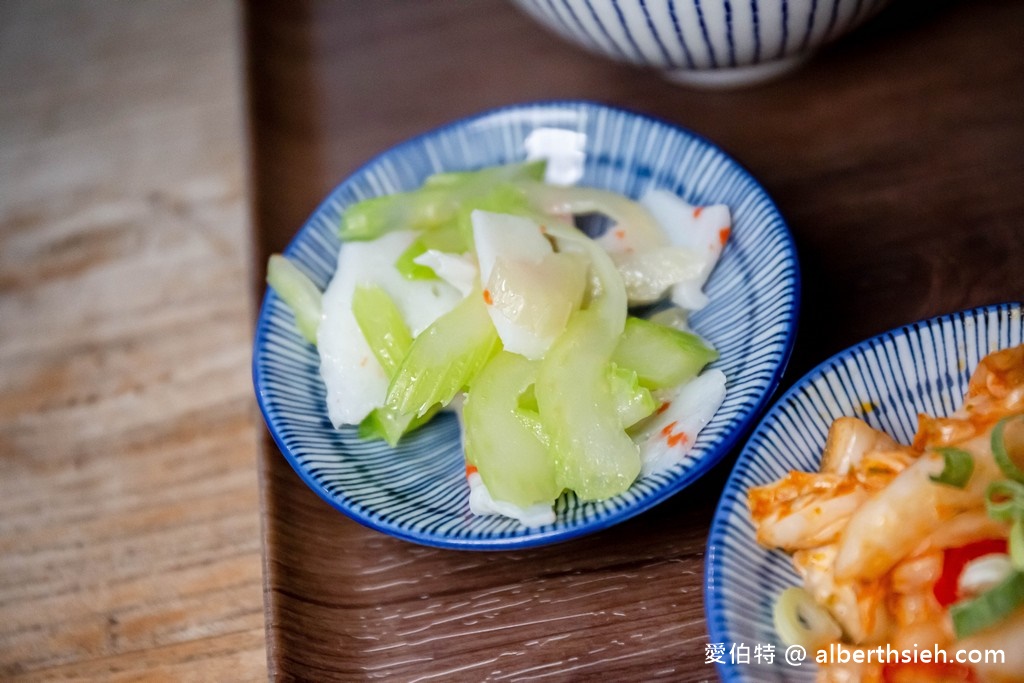 王記茶舖中山店．花蓮火車站美食（餐點菜單價格，花蓮版春水堂，充滿禪意古色古香的用餐環境） @愛伯特