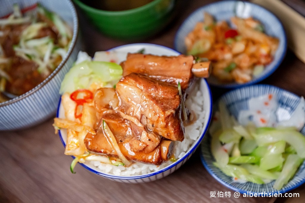 王記茶舖中山店．花蓮火車站美食（餐點菜單價格，花蓮版春水堂，充滿禪意古色古香的用餐環境） @愛伯特