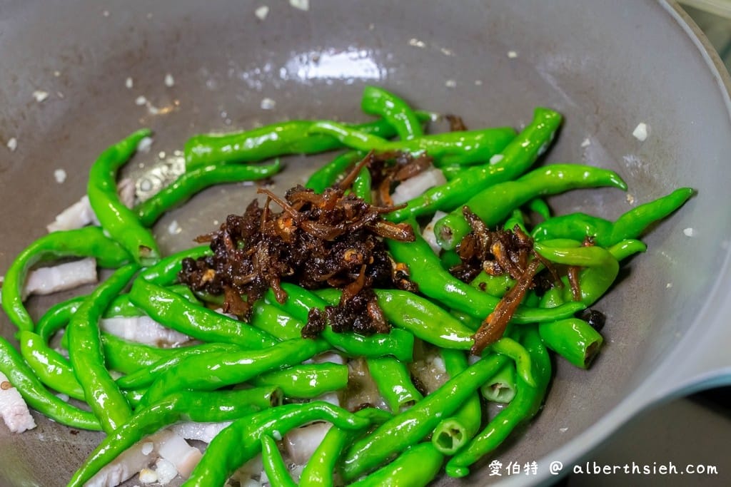 青龍辣椒炒豆豉小魚乾.ARIES食譜(脆口還帶點甜味以及香氣,非常下飯的料理) - 第9張圖 青龍辣椒炒豆豉小魚乾.ARIES食譜(脆口還帶點甜味以及香氣,非常下飯的料理)