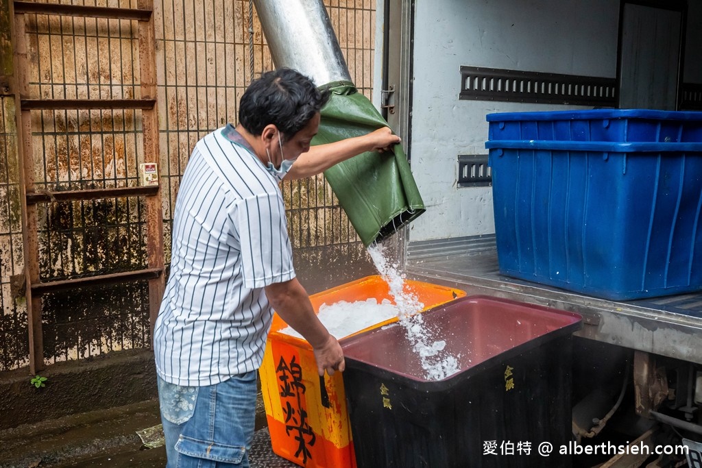 宜蘭一日遊（夏季最Chill的賞鯨之旅，在地漁村吃海鮮，龜山島海景第一排喝咖啡） @愛伯特