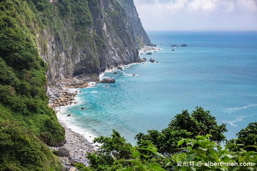 清水斷崖匯德觀景步道.花蓮秀林景點(賞蘇花夢幻牛奶海岸,大自然鬼斧神工的斷崖) - 第1張圖 清水斷崖匯德觀景步道.花蓮秀林景點(賞蘇花夢幻牛奶海岸,大自然鬼斧神工的斷崖)