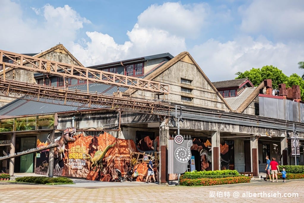 2022台中暑假展覽．侏羅紀x恐龍3.0（超逼真暴龍、腕龍、雙脊龍、翼龍、迅猛龍等你來互動7/8~9/11）