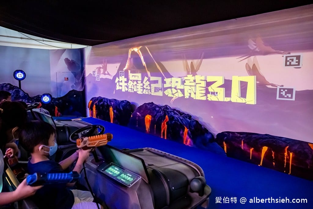 2022台中暑假展覽．侏羅紀x恐龍3.0（超逼真暴龍、腕龍、雙脊龍、翼龍、迅猛龍等你來互動7/8~9/11）
