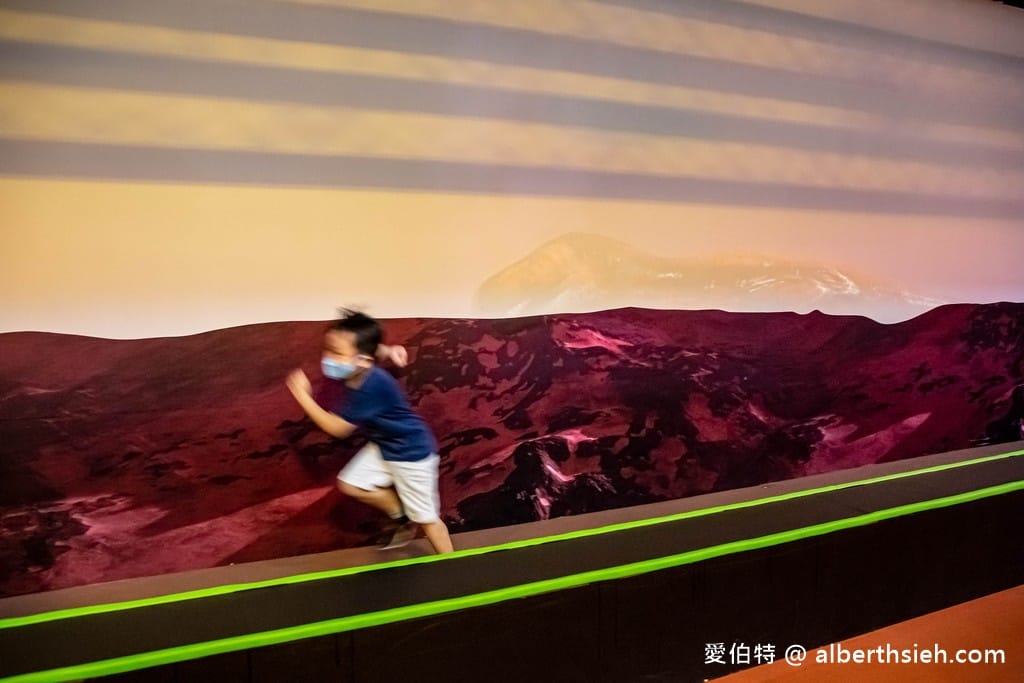 2022台中暑假展覽．侏羅紀x恐龍3.0（超逼真暴龍、腕龍、雙脊龍、翼龍、迅猛龍等你來互動7/8~9/11）