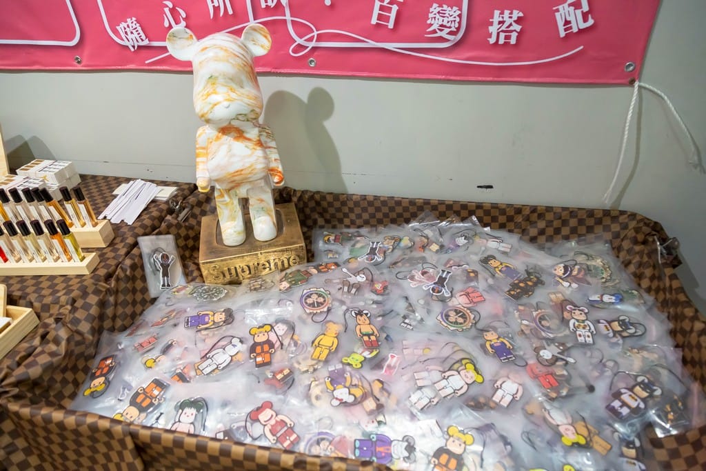 桃園特賣會，全喆國際服飾（不敵疫情賠售出清換現金，超夯涼感衣只要299，防曬外套100起，內褲39，買五再送一）