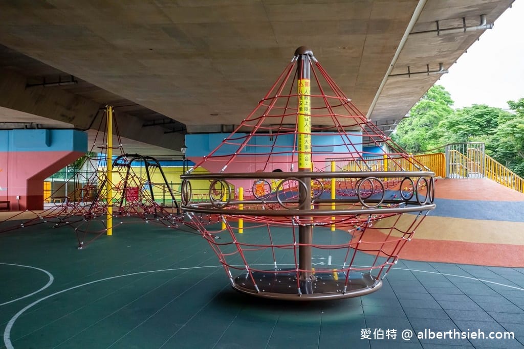 桃園龍潭親子景點|舞動園區(國三橋下),攀爬繩網主題遊具消耗孩童體力 - 第13張圖 桃園龍潭親子景點|舞動園區(國三橋下),攀爬繩網主題遊具消耗孩童體力