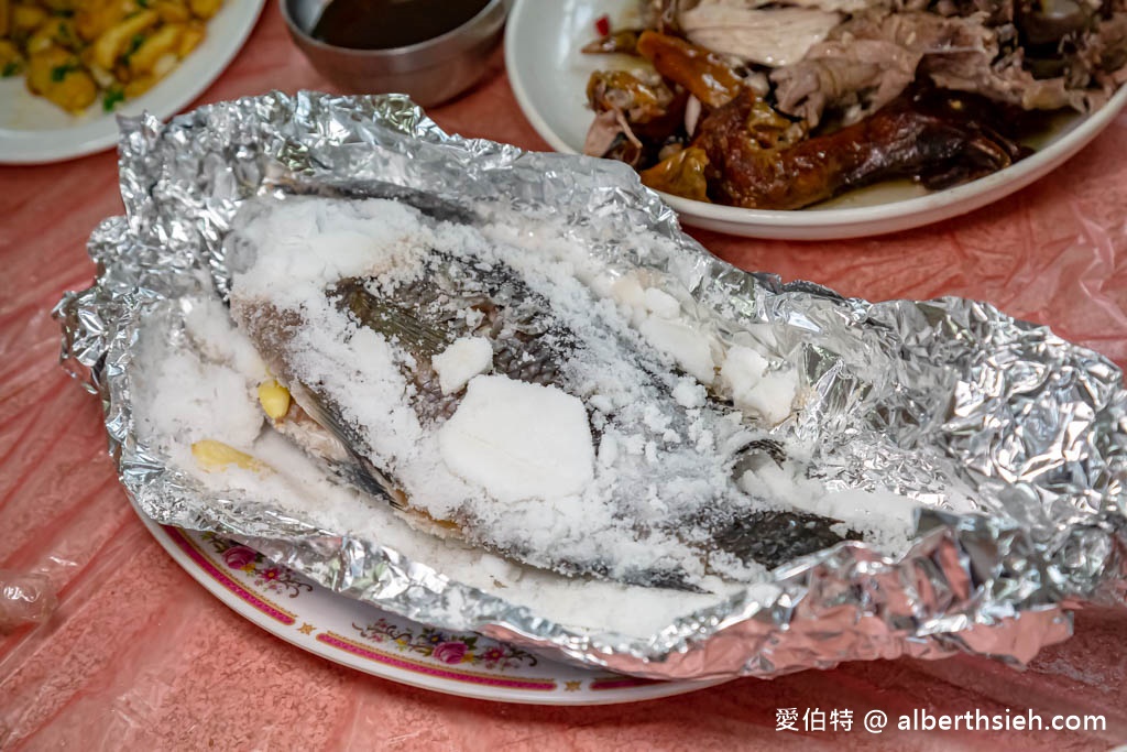 富祥桶仔雞．桃園大溪美食（隱藏於半山腰的在地私房秘境桶仔雞，烤雞烤魚必點） @愛伯特