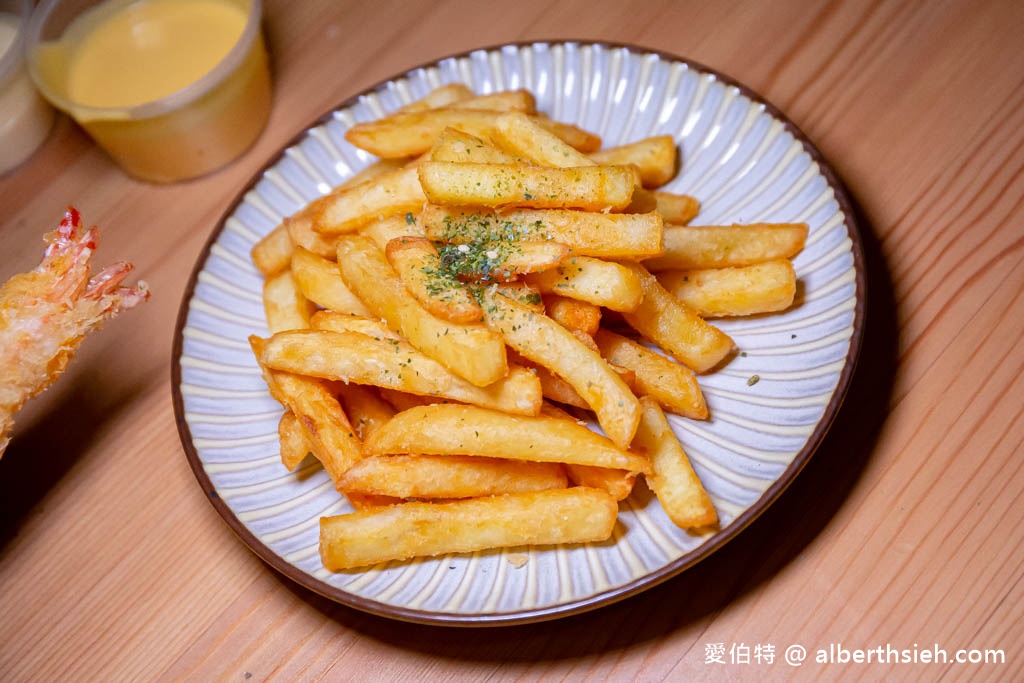 肉咖先生咖哩揚物．桃園平鎮美食（咖喱香濃美味，炸物唐揚雞豬排更是夠厚夠嫩夠有汁） @愛伯特