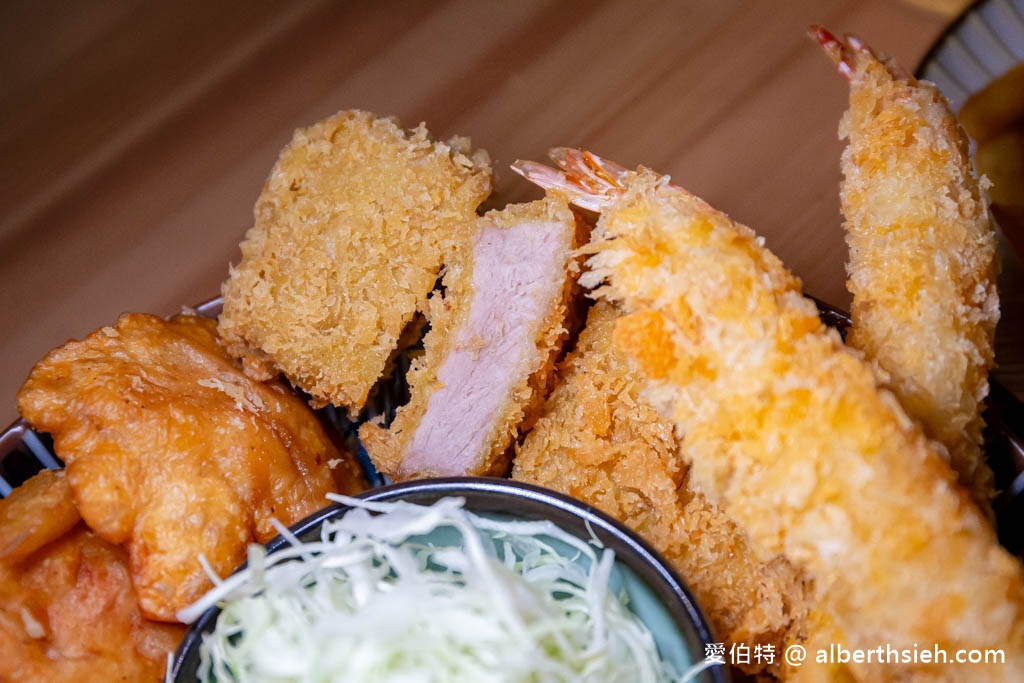 肉咖先生咖哩揚物．桃園平鎮美食（咖喱香濃美味，炸物唐揚雞豬排更是夠厚夠嫩夠有汁） @愛伯特