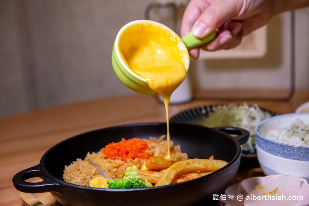 肉咖先生咖哩揚物．桃園平鎮美食（咖喱香濃美味，炸物唐揚雞豬排更是夠厚夠嫩夠有汁） @愛伯特