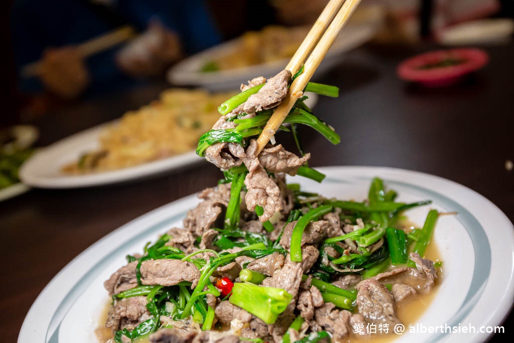 山豬湖土雞城．桃園大溪美食（在地20年隱藏在鄉間小路旁，價格實惠餐點好吃，在地人的私房聚餐好所在） @愛伯特