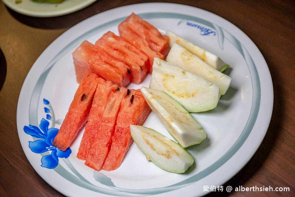 山豬湖土雞城．桃園大溪美食（在地20年隱藏在鄉間小路旁，價格實惠餐點好吃，在地人的私房聚餐好所在） @愛伯特