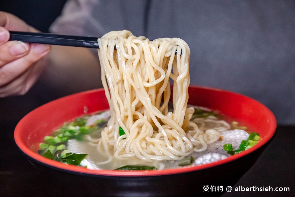 王姐魚湯麵．桃園大溪美食（隱藏於天橋底下的在地私房美食，湯頭清爽魚肉厚實鮮美） @愛伯特