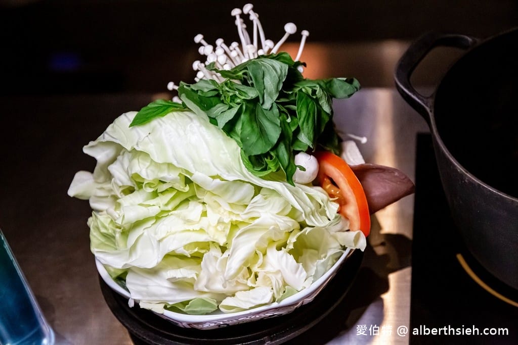 漁場鍋物三代目、魚刺人雞蛋糕.花蓮新城美食(東昌定置漁場旁,超新鮮的現撈漁貨) - 第19張圖 漁場鍋物三代目、魚刺人雞蛋糕.花蓮新城美食(東昌定置漁場旁,超新鮮的現撈漁貨)