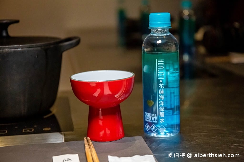 漁場鍋物三代目、魚刺人雞蛋糕.花蓮新城美食(東昌定置漁場旁,超新鮮的現撈漁貨) - 第13張圖 漁場鍋物三代目、魚刺人雞蛋糕.花蓮新城美食(東昌定置漁場旁,超新鮮的現撈漁貨)