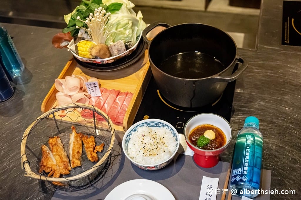 漁場鍋物三代目、魚刺人雞蛋糕.花蓮新城美食(東昌定置漁場旁,超新鮮的現撈漁貨) - 第12張圖 漁場鍋物三代目、魚刺人雞蛋糕.花蓮新城美食(東昌定置漁場旁,超新鮮的現撈漁貨)