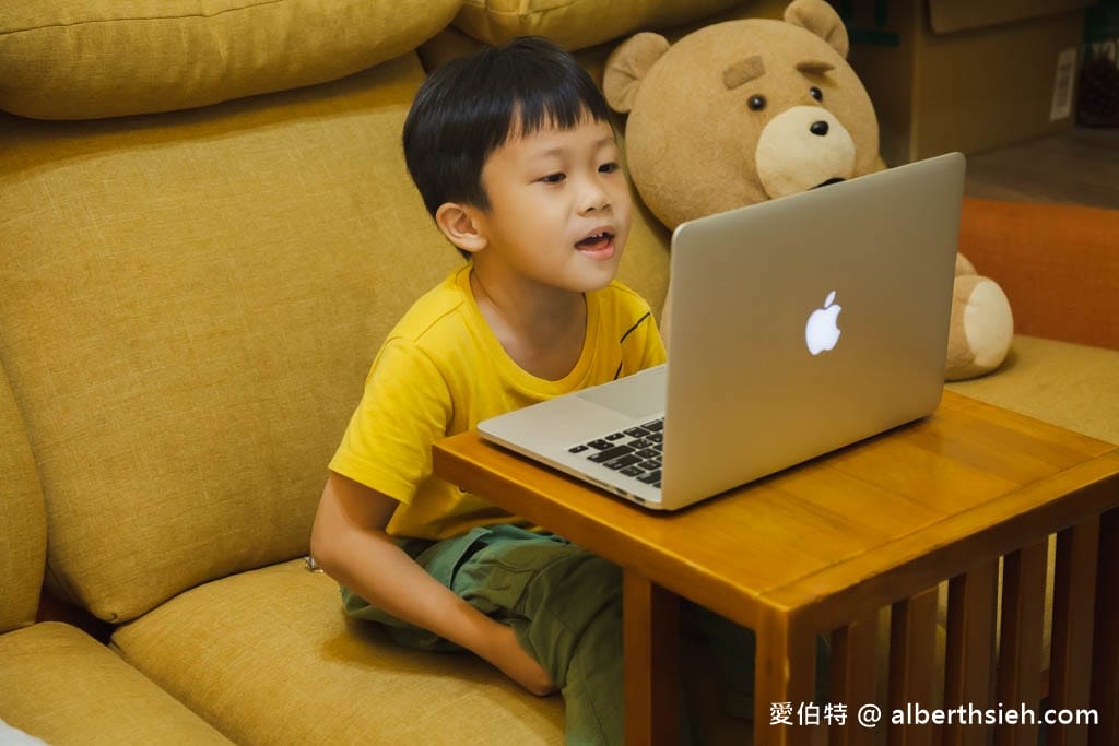51Talk線上英文課程推薦．兒童美語在線學英文（真人外師線上1對1，線上預約隨時隨地上課，回放功能無限觀看）