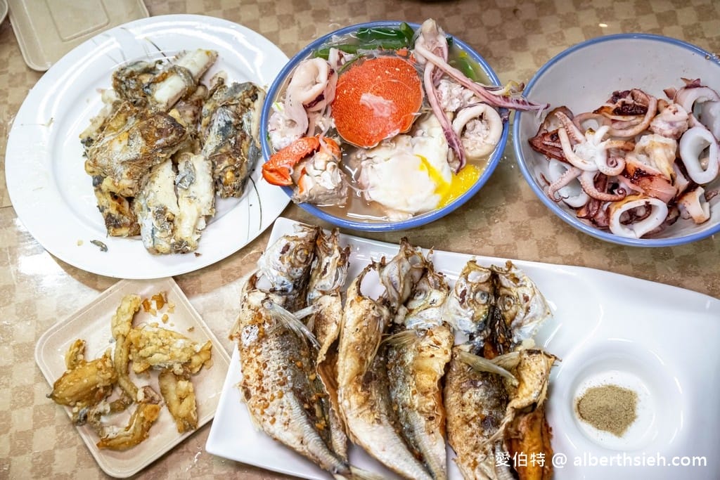 宜蘭頭城美食．梗枋漁村廚房（船長娘ㄟ灶咖，自己料理最新鮮美味的海鮮！）