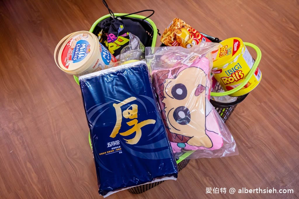 桃園夾娃娃機店推薦哪一間？優品娃娃屋（超過75台的夾娃娃機商場，各種娃娃、零食、生活用品等你瘋狂出貨充滿爽感）