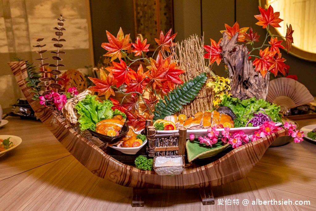 2023年菜外帶推薦．東街日本料理桃園旗艦店（超狂鹽烤手臂蝦，刺身，壽司，雞肉，佛跳牆以及酸菜白肉鍋通通有）